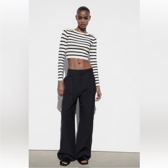 Zara Sweaters - ZARA BASIC RIB KNIT SWEATER Sz L
